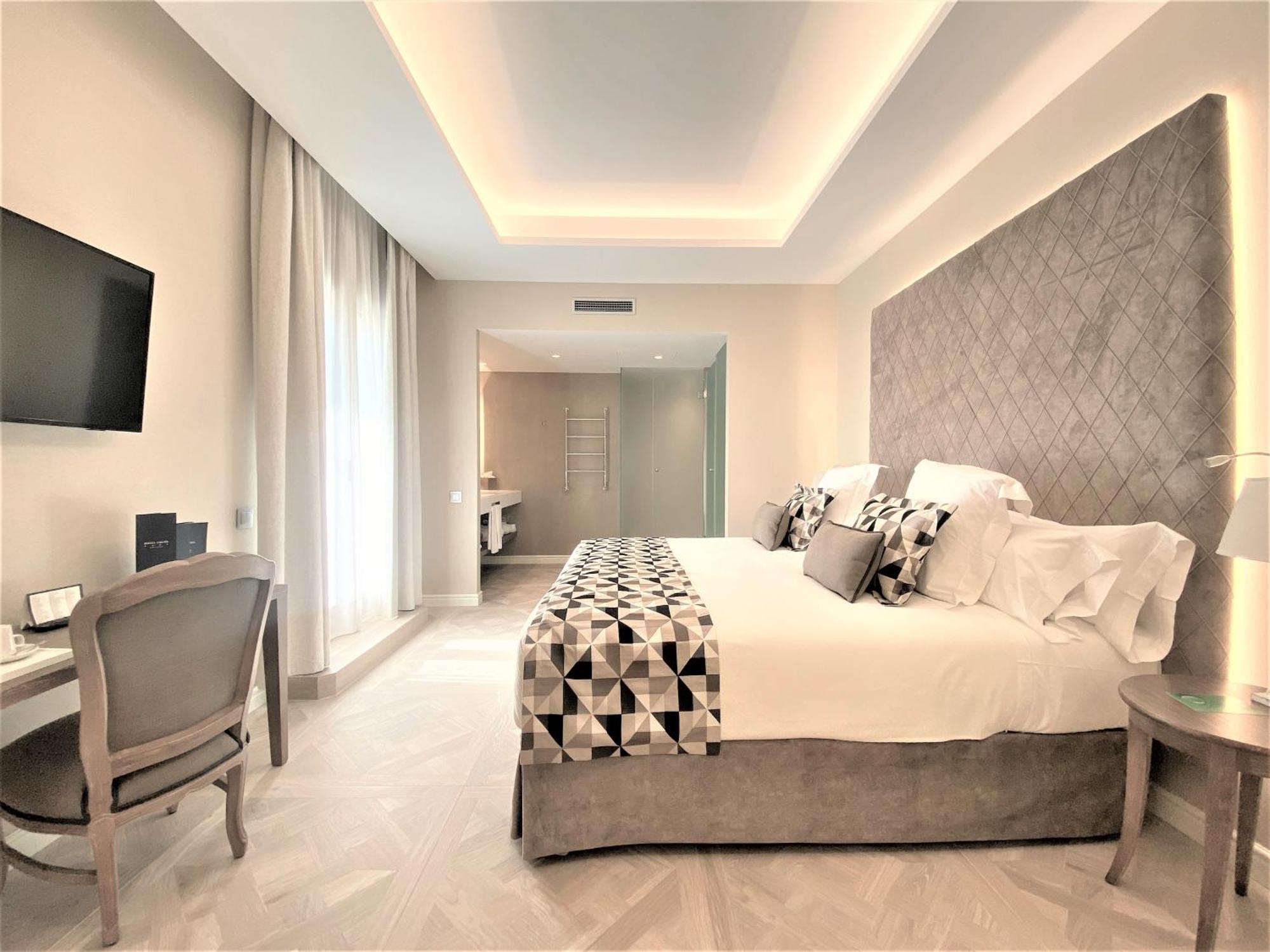 Skyline Suite,1432052230:JPEG