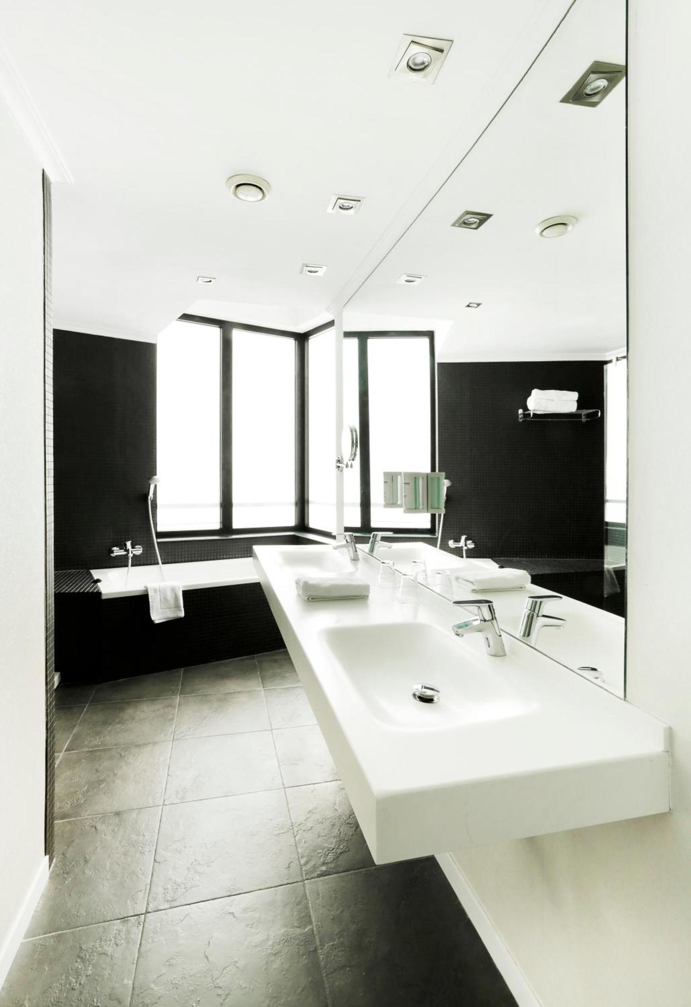 Junior Suite,1273129312:JPEG