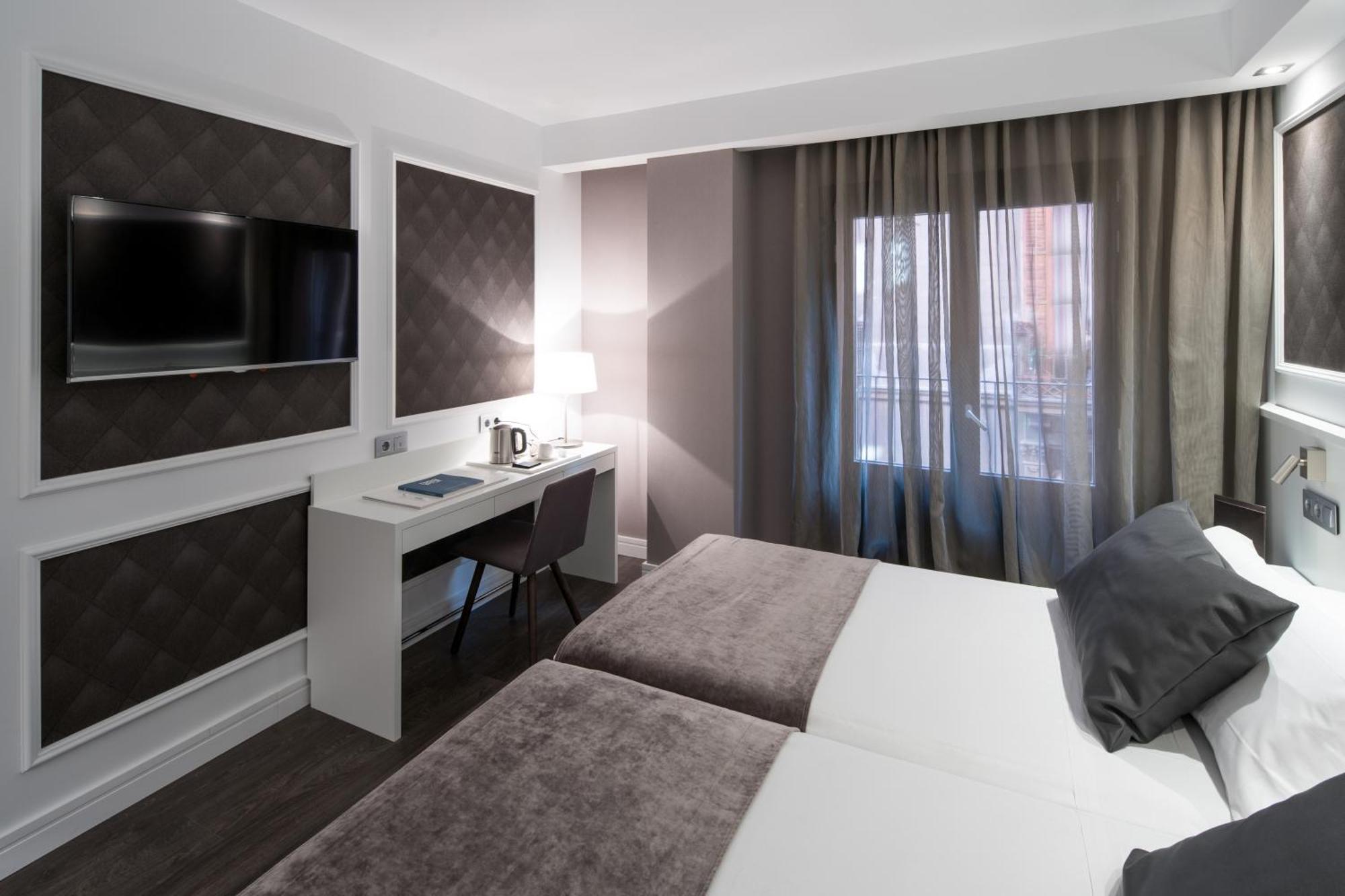 Quadruple Room,1569106376:JPEG