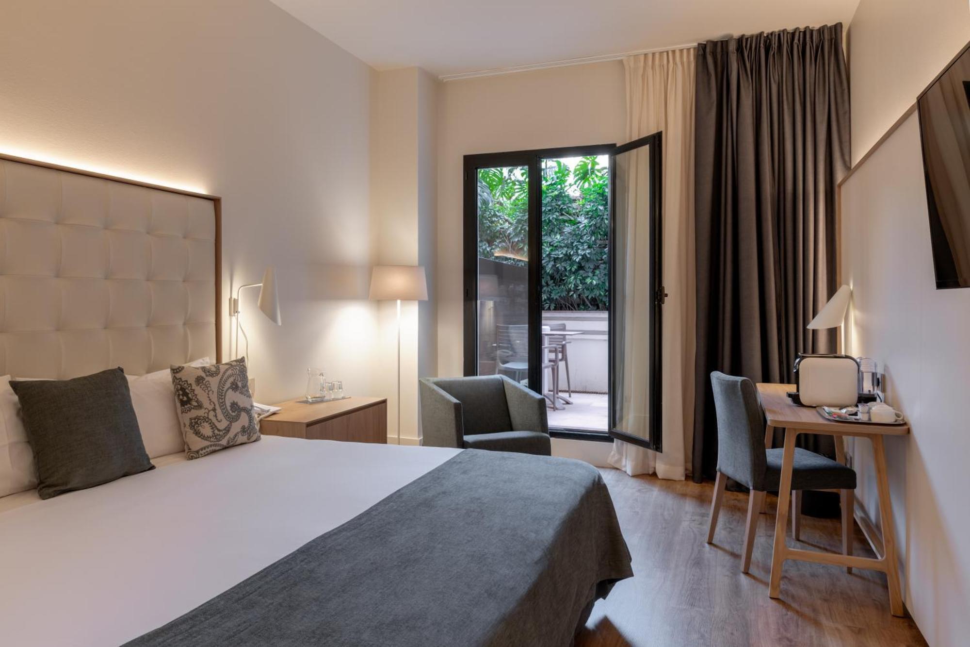 Superior Double Room Interior Terrace,1546381111:JPEG