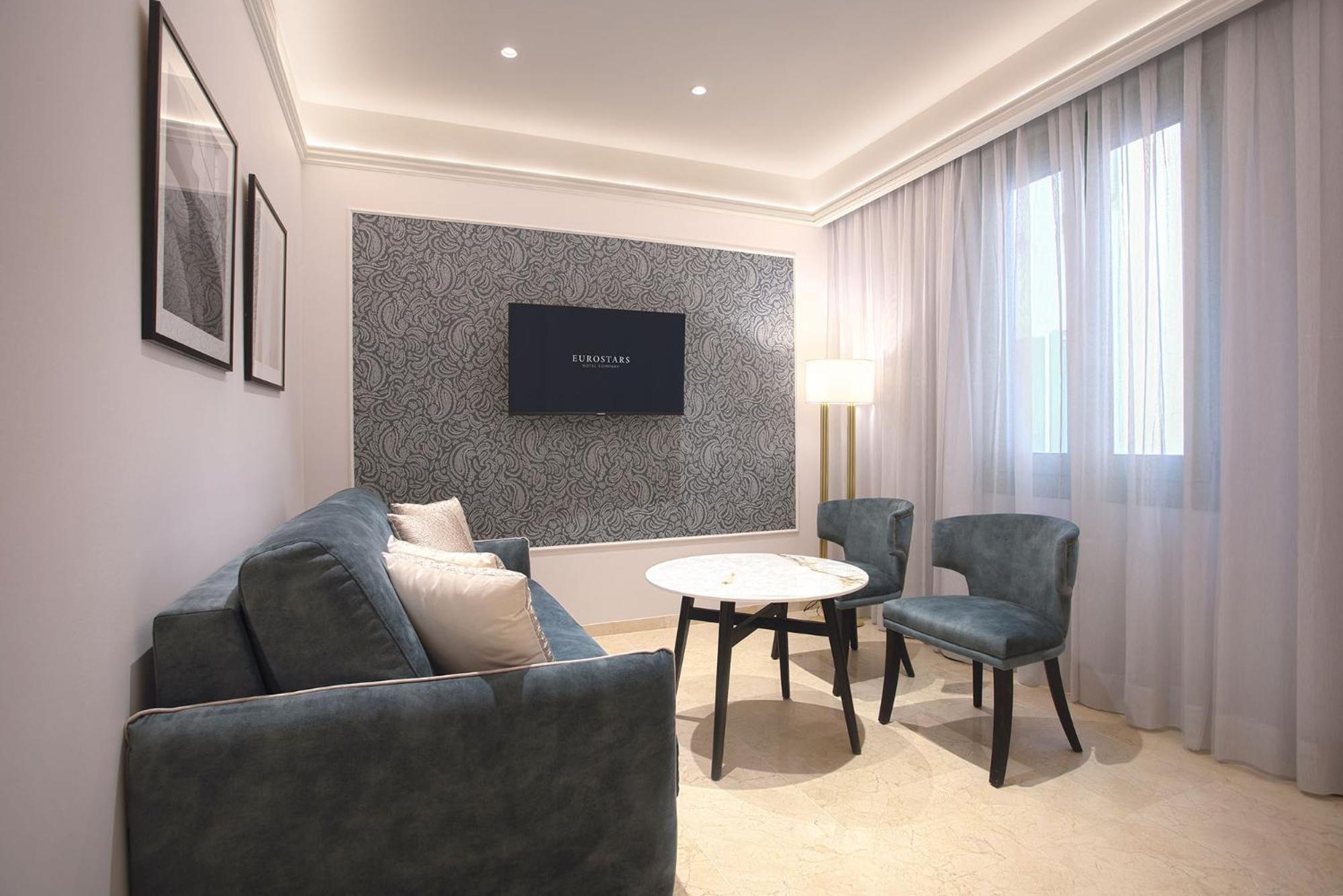 Junior Suite,1670697986:JPEG