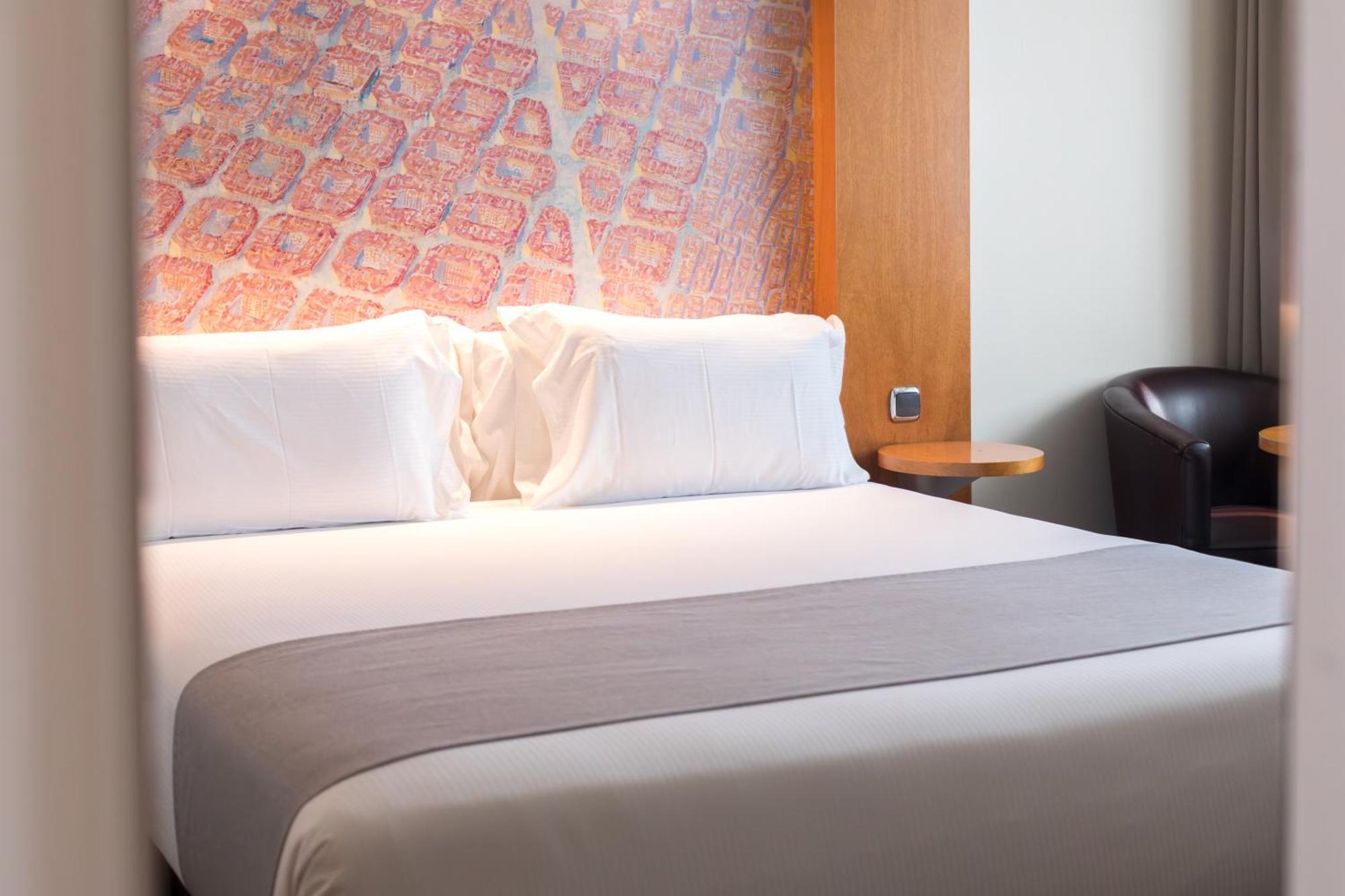 Double or Twin Room,1690932178:JPEG