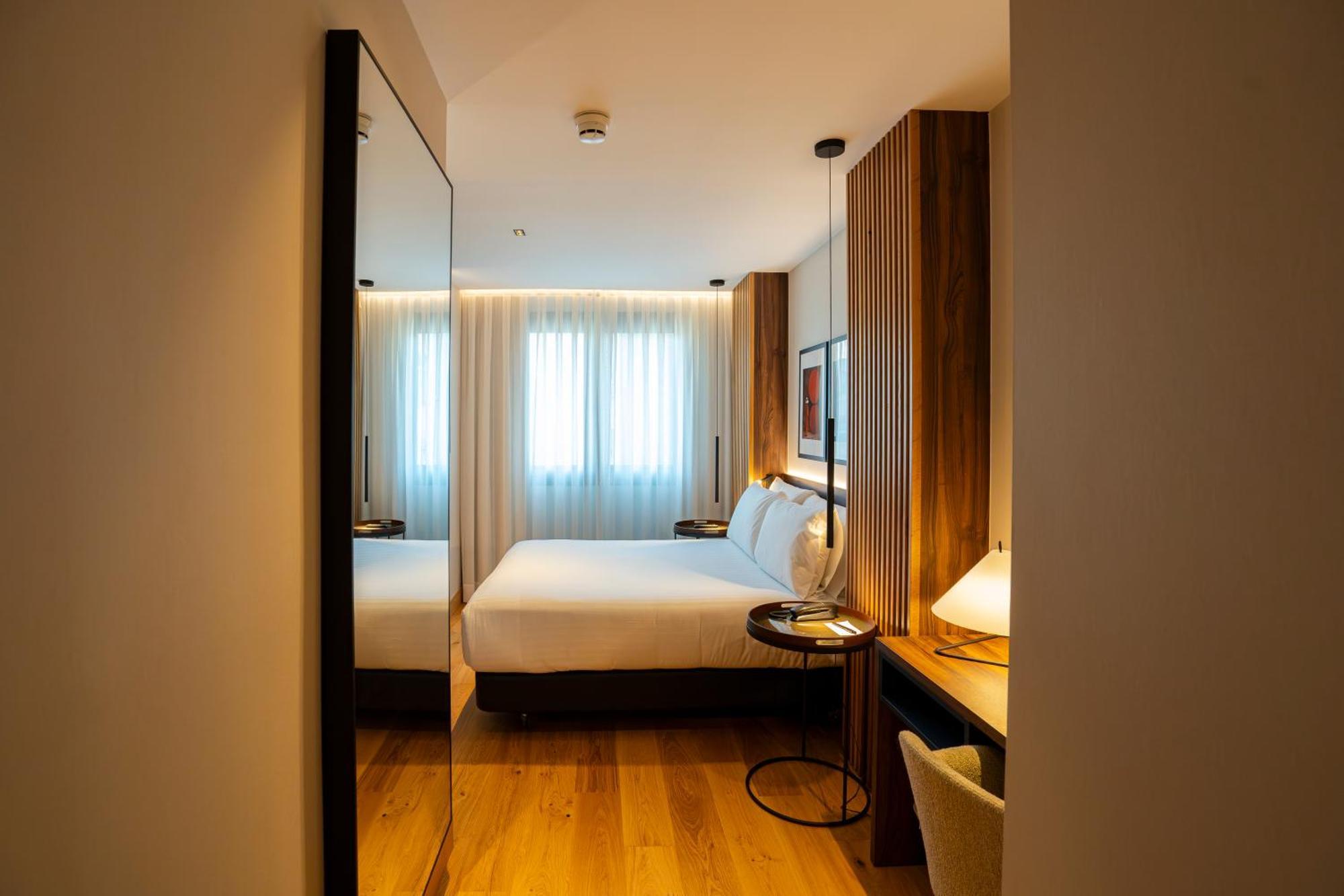 Double Room,1697790281:JPEG