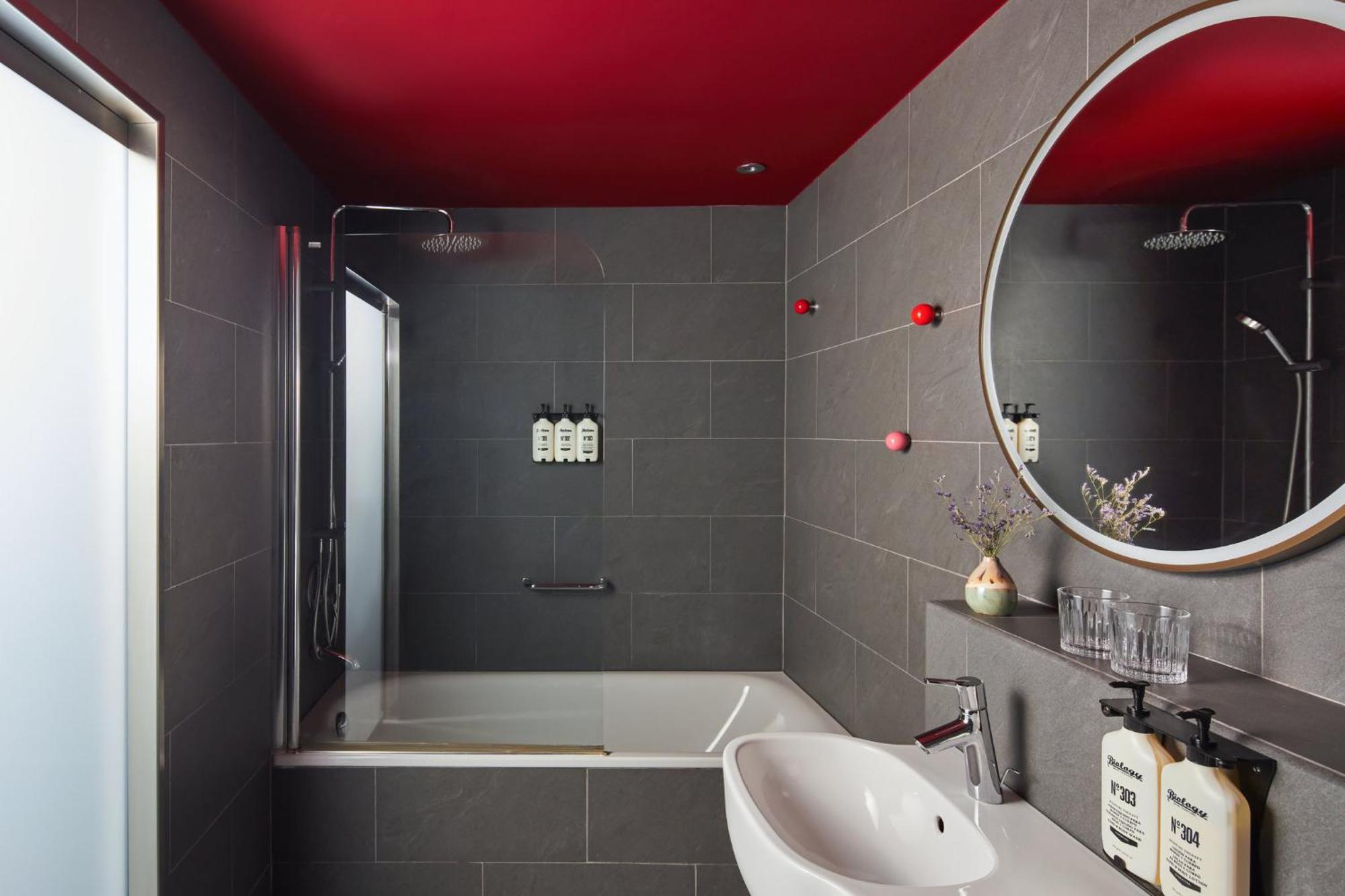Premium Queen Room