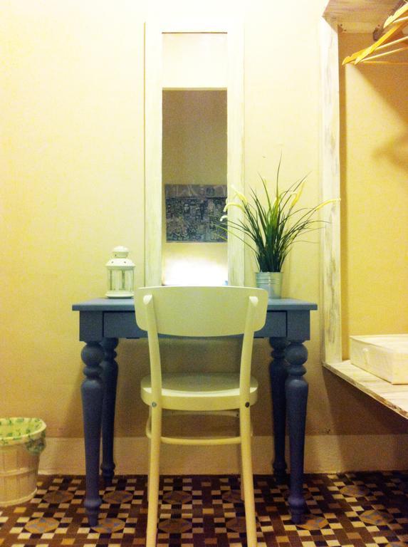 Budget Single Room,697167387:JPEG